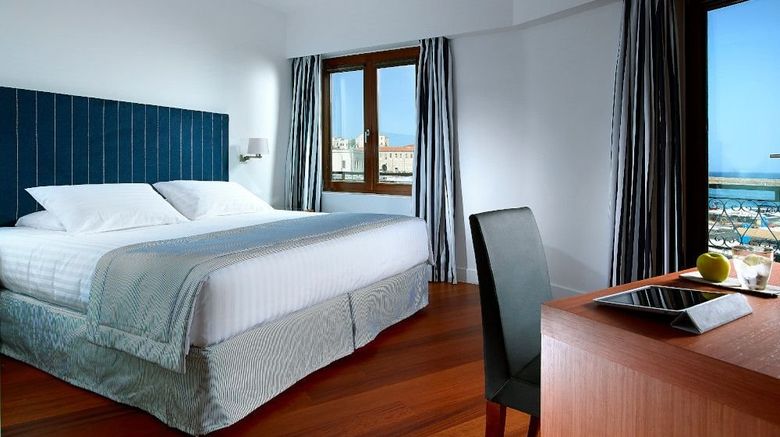 <b>Hotel Porto Veneziano Room</b>. Images powered by <a href="https://www.leonardoworldwide.com/" title="Leonardo Worldwide" target="_blank">Leonardo</a>.