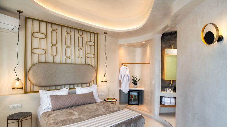 Athina Luxury Suites Room