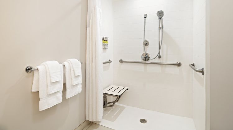 Holiday Inn Express Hotel & Suites Room