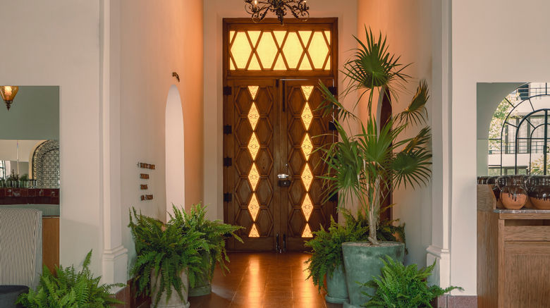 <b>Baja Club Lobby</b>. Images powered by <a href="https://www.leonardoworldwide.com/" title="Leonardo Worldwide" target="_blank">Leonardo</a>.
