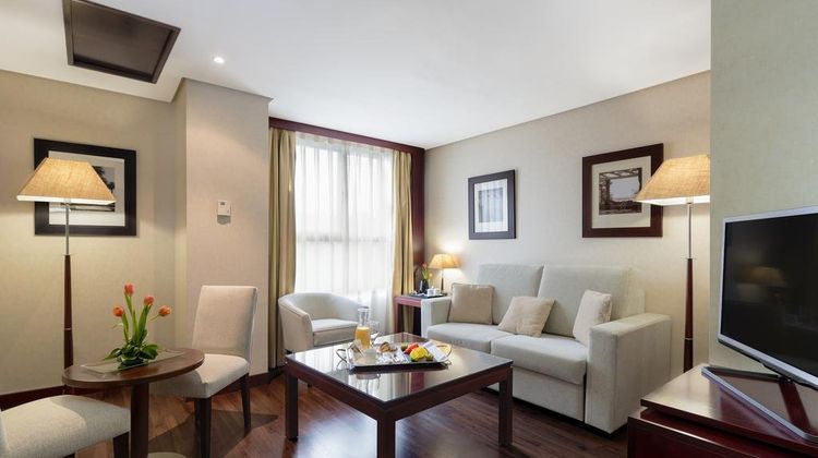 Hotel Valencia Center Suite