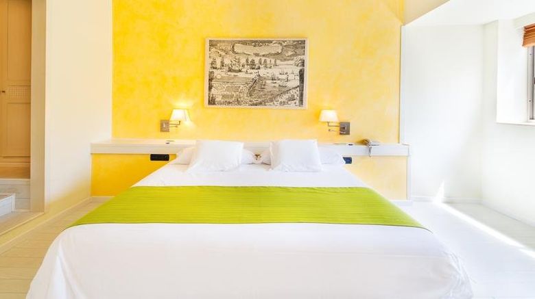 <b>Hotel Los Molinos Room</b>. Images powered by <a href="https://www.leonardoworldwide.com/" title="Leonardo Worldwide" target="_blank">Leonardo</a>.
