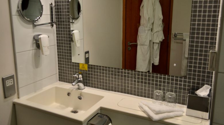<b>Holiday Inn Manchester - Central Park Room</b>. Images powered by <a href="https://www.leonardoworldwide.com/" title="Leonardo Worldwide" target="_blank">Leonardo</a>.