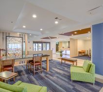 Holiday Inn Express & Suites Gulf Shores Lobby