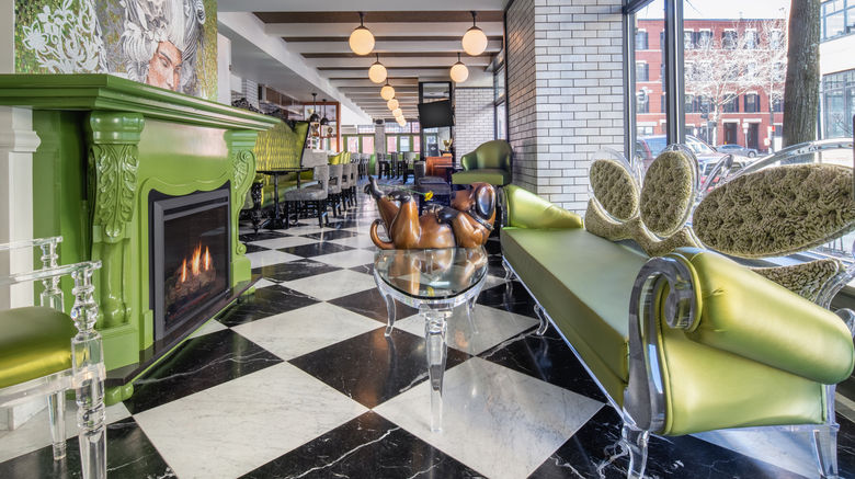 <b>Staypineapple Boston Lobby</b>. Images powered by <a href="https://www.leonardoworldwide.com/" title="Leonardo Worldwide" target="_blank">Leonardo</a>.