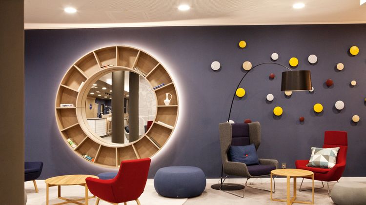 Holiday Inn Express Munich-Olching Lobby