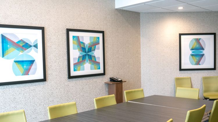 Holiday Inn Express & Suites Brandon Meeting