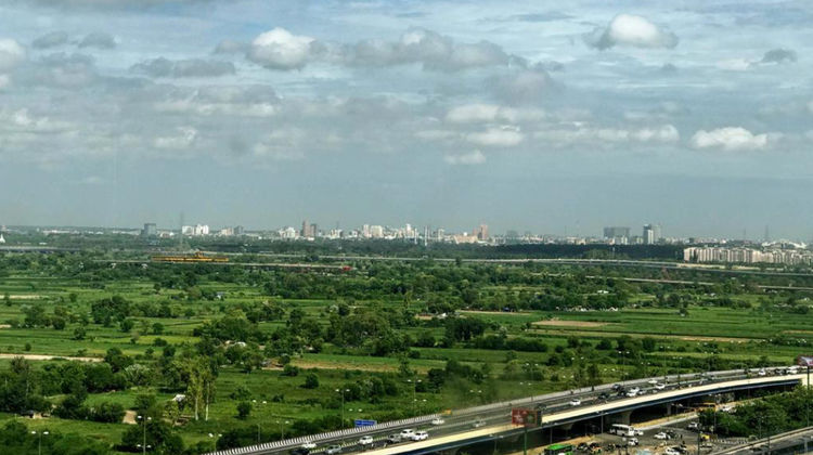 Holiday Inn New Delhi Mayur Vihar Noida Exterior