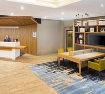 Crowne Plaza Solihull Lobby