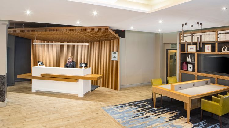 Crowne Plaza Solihull Lobby