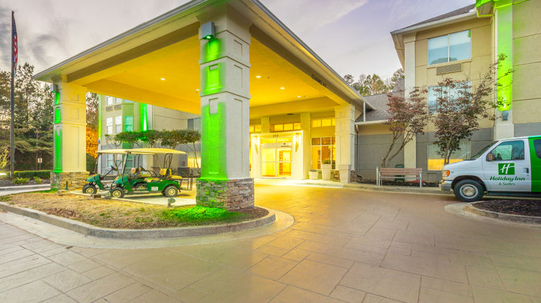 <b>Holiday Inn & Suites Exterior</b>. Images powered by <a href="https://www.leonardoworldwide.com/" title="Leonardo Worldwide" target="_blank">Leonardo</a>.