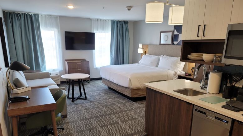 <b>Staybridge Suites Louisville Expo Center Room</b>. Images powered by <a href="https://www.leonardoworldwide.com/" title="Leonardo Worldwide" target="_blank">Leonardo</a>.