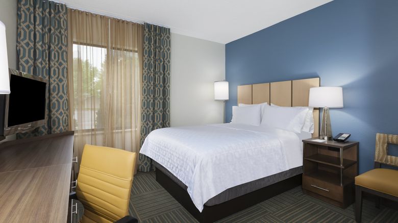 <b>Candlewood Suites Gonzales Room</b>. Images powered by <a href="https://www.leonardoworldwide.com/" title="Leonardo Worldwide" target="_blank">Leonardo</a>.