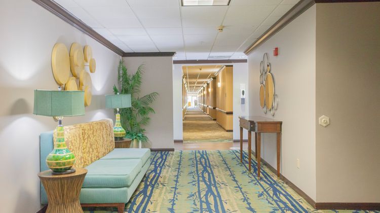 Holiday Inn Express Hotel & Suites Meeting