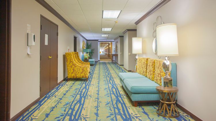 Holiday Inn Express Hotel & Suites Meeting