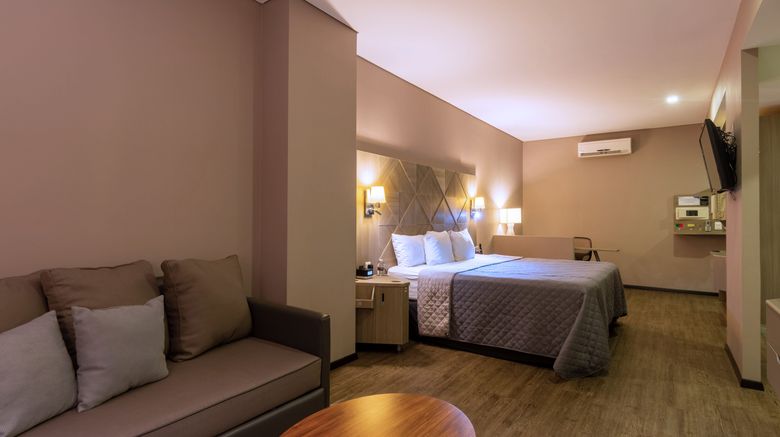 <b>Glow Point Hotel Room</b>. Images powered by <a href="https://www.leonardoworldwide.com/" title="Leonardo Worldwide" target="_blank">Leonardo</a>.