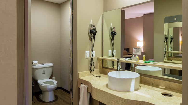 <b>Glow Point Hotel Room</b>. Images powered by <a href="https://www.leonardoworldwide.com/" title="Leonardo Worldwide" target="_blank">Leonardo</a>.