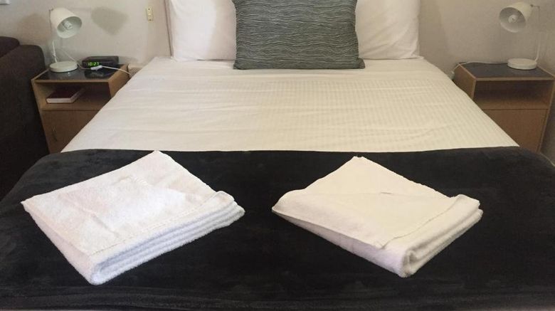 <b>Motel Glenworth Room</b>. Images powered by <a href="https://www.leonardoworldwide.com/" title="Leonardo Worldwide" target="_blank">Leonardo</a>.