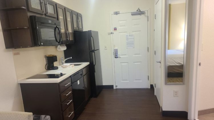 Candlewood Suites Bismarck Room