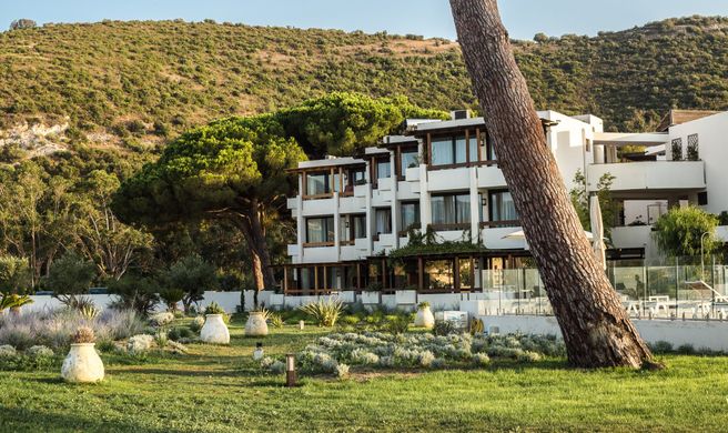Hotel La Roya Exterior