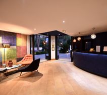 Hotel La Roya Lobby