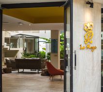 Hotel La Roya Lobby