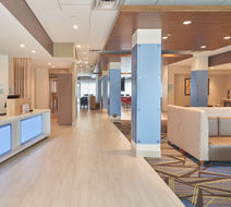 Holiday Inn Express & Suites Doral Lobby