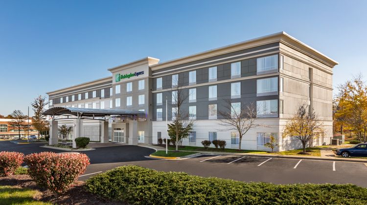 Holiday Inn Quantico Center Exterior