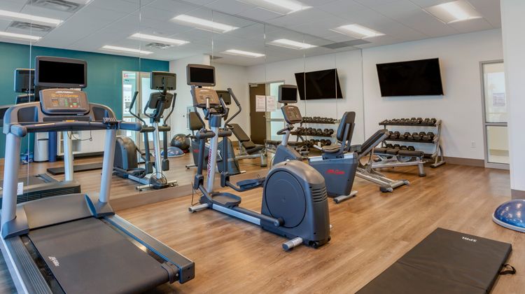 Holiday Inn Exp & Sts Dwtn State Capitol Health Club