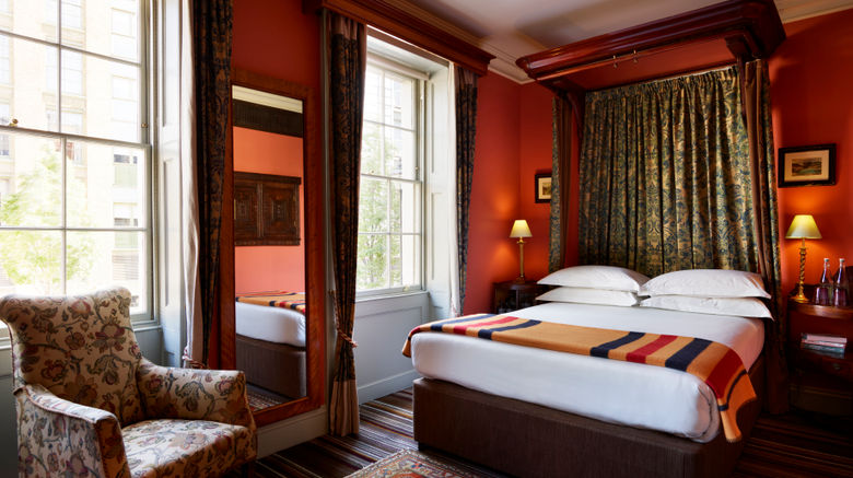 <b>The Zetter Townhouse Clerkenwell Suite</b>. Images powered by <a href="https://leonardo.com/" title="Leonardo Worldwide" target="_blank">Leonardo</a>.
