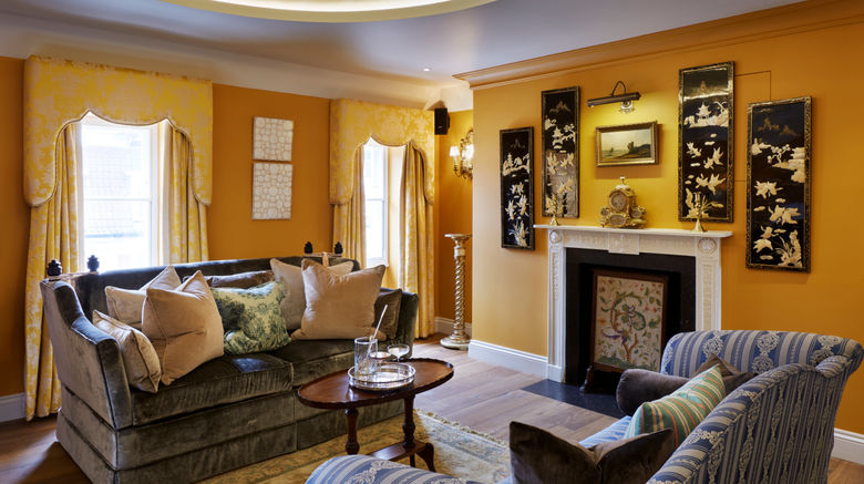 <b>The Zetter Townhouse Marylebone Room</b>. Images powered by <a href="https://www.leonardoworldwide.com/" title="Leonardo Worldwide" target="_blank">Leonardo</a>.