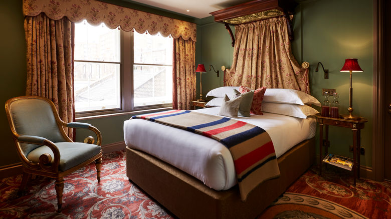 <b>The Zetter Townhouse Marylebone Room</b>. Images powered by <a href="https://www.leonardoworldwide.com/" title="Leonardo Worldwide" target="_blank">Leonardo</a>.