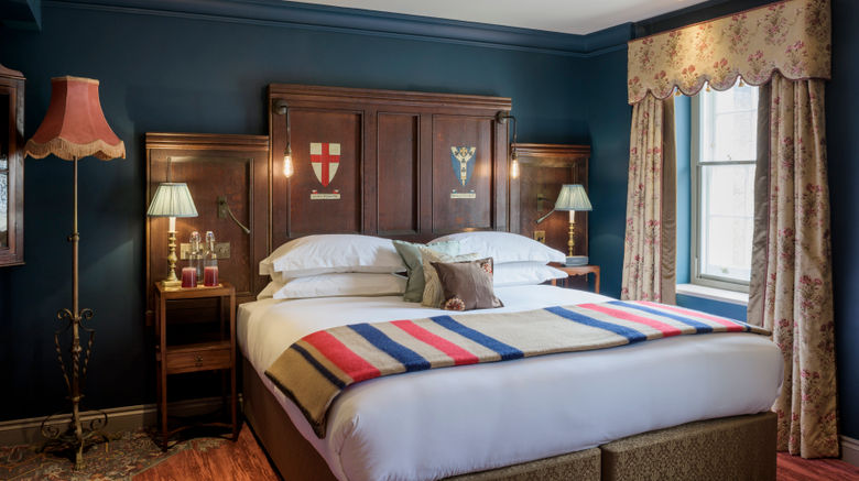 <b>The Zetter Townhouse Marylebone Room</b>. Images powered by <a href="https://www.leonardoworldwide.com/" title="Leonardo Worldwide" target="_blank">Leonardo</a>.