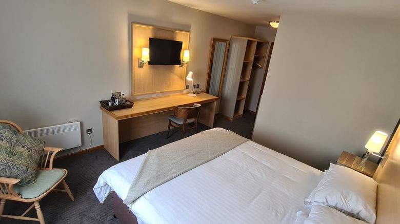 <b>Boat and Horses Inn Room</b>. Images powered by <a href="https://www.leonardoworldwide.com/" title="Leonardo Worldwide" target="_blank">Leonardo</a>.