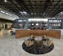 Crowne Plaza Jacksonville Airport Lobby