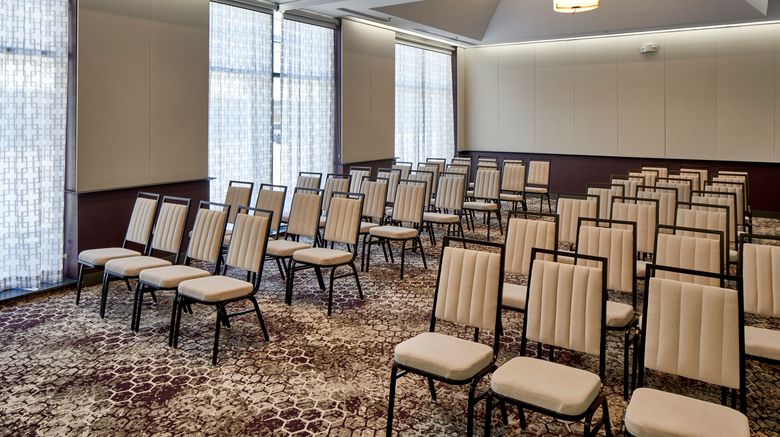 <b>Hotel Indigo Cleveland Downtown Meeting</b>. Images powered by <a href="https://www.leonardoworldwide.com/" title="Leonardo Worldwide" target="_blank">Leonardo</a>.