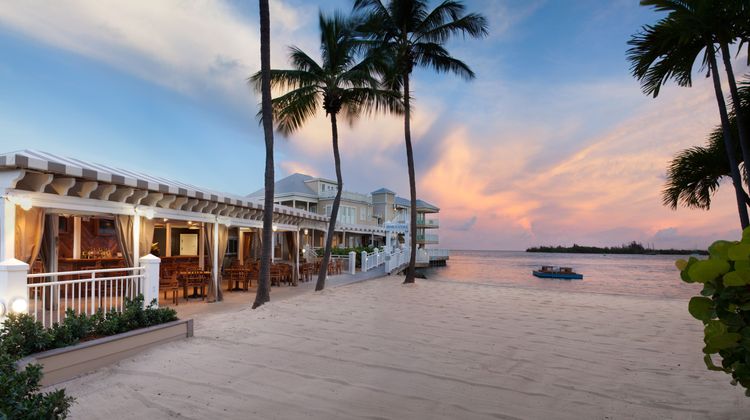 Pier House Resort & Spa Beach