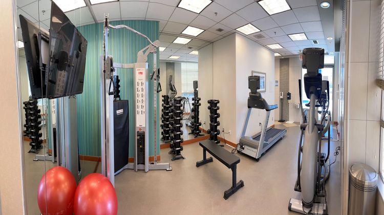 Holiday Inn Express Vancouver Metrotown Health Club