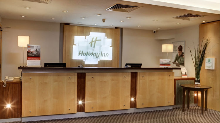 Holiday Inn Basingstoke Lobby