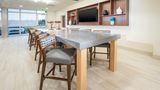 Holiday Inn Express & Suites Airport Restaurant