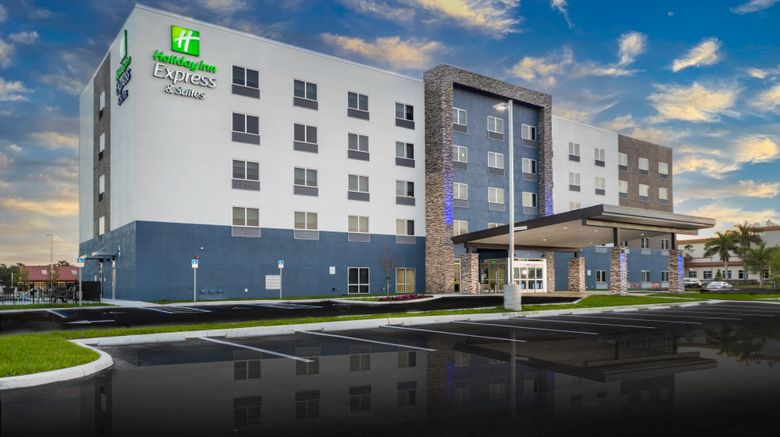 Holiday Inn Express  and  Suites Airport Exterior. Images powered by <a href="https://www.leonardoworldwide.com" target="_blank" rel="noopener">Leonardo</a>.