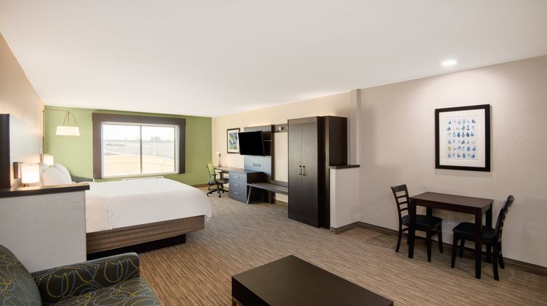 <b>Holiday Inn Express & Suites Yuma Room</b>. Images powered by <a href="https://www.leonardoworldwide.com/" title="Leonardo Worldwide" target="_blank">Leonardo</a>.
