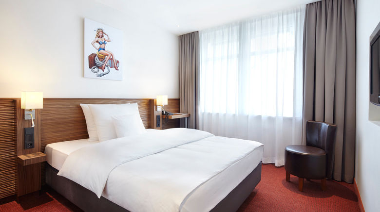 <b>Hotel Hafen Hamburg Room</b>. Images powered by <a href="https://www.leonardoworldwide.com/" title="Leonardo Worldwide" target="_blank">Leonardo</a>.