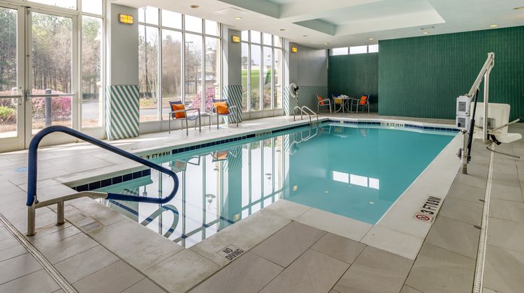 Holiday Inn Atlanta-Gas South Arena Area Pool