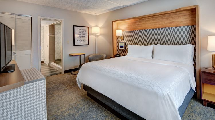 Holiday Inn East Windsor Room