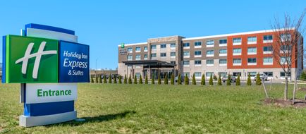 Holiday Inn Express/Stes Southwest I-81 Exterior