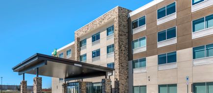 Holiday Inn Express/Stes Southwest I-81 Exterior