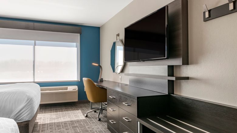 <b>Holiday Inn Express/Stes Southwest I-81 Room</b>. Images powered by <a href="https://www.leonardoworldwide.com/" title="Leonardo Worldwide" target="_blank">Leonardo</a>.
