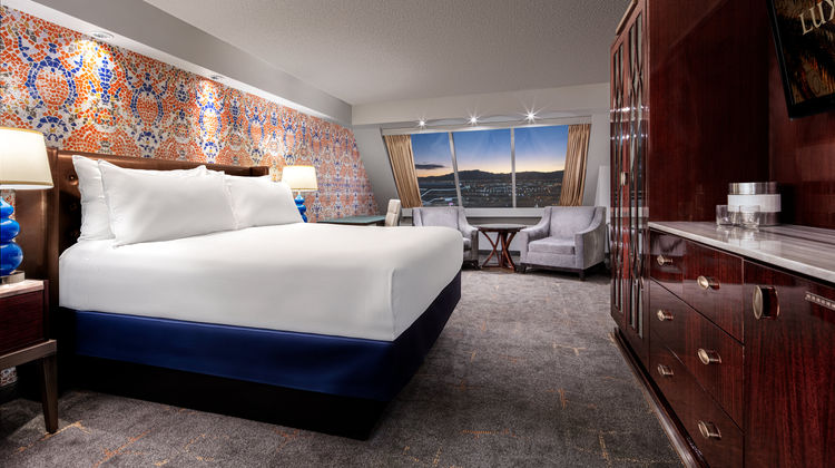 Luxor Hotel & Casino Room