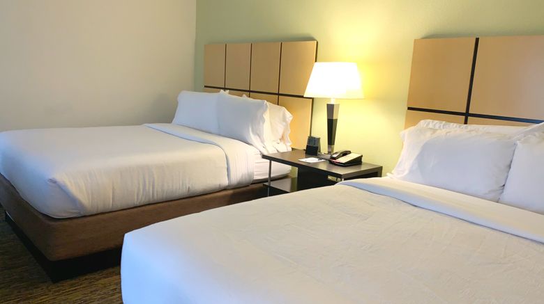 <b>Candlewood Suites Belle Vernon Room</b>. Images powered by <a href="https://www.leonardoworldwide.com/" title="Leonardo Worldwide" target="_blank">Leonardo</a>.